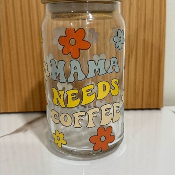 MAMA NEEDS A COFFEE GLASS CUP NWT - Picture 4 of 4